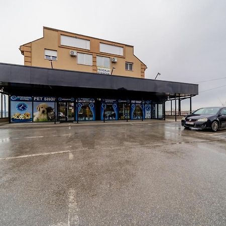 Port 1 Apartman Belgrád Kültér fotó