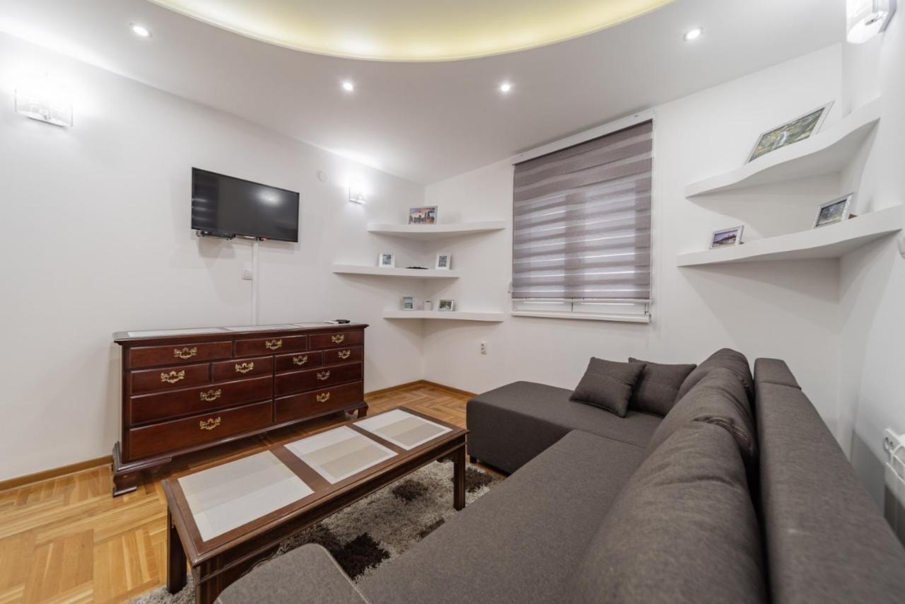 Port 1 Apartman Belgrád Kültér fotó