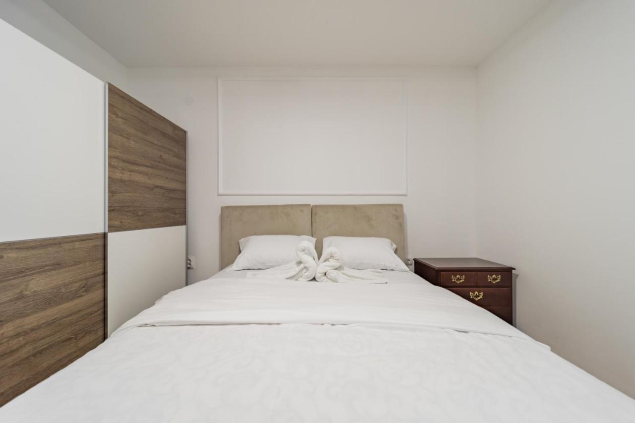 Port 1 Apartman Belgrád Kültér fotó